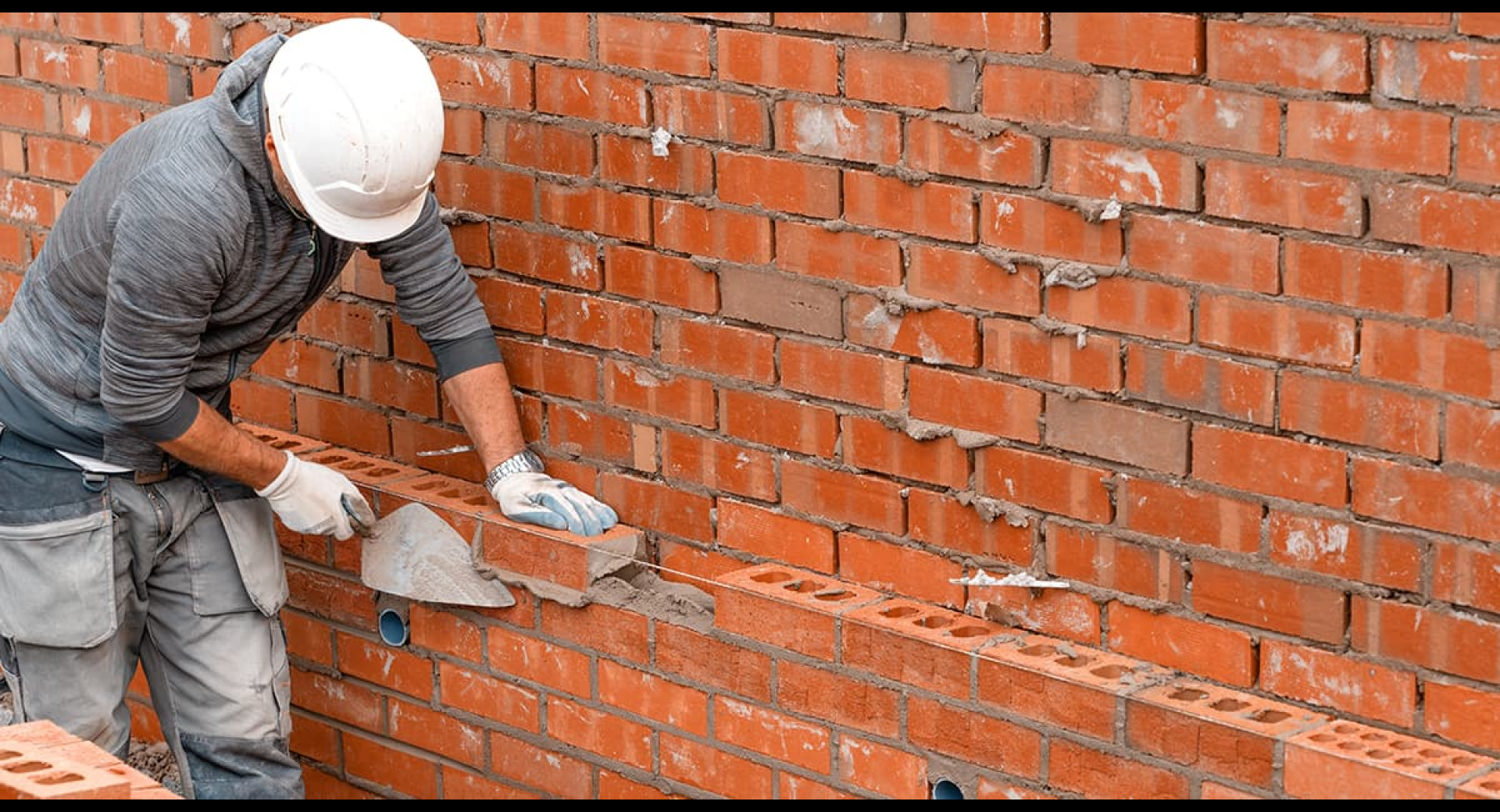 How to Protect Your Bricklaying Business with Insurance